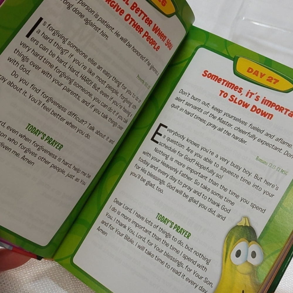 VeggieTales Easter DoubleFeature/Devos For Boys - Picture 7 of 8